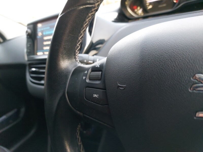 Used Peugeot 208 2018 for sale - 76556117: Photo 14