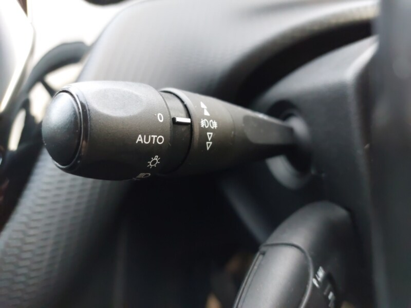 Used Peugeot 208 2018 for sale - 76556117: Photo 16