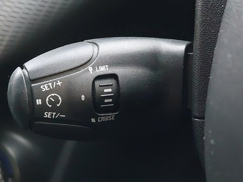 Used Peugeot 208 2018 for sale - 76556117: Photo 17