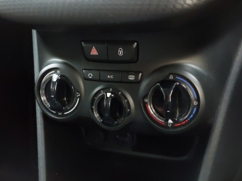 Used Peugeot 208 2018 for sale - 76556117: Photo 18