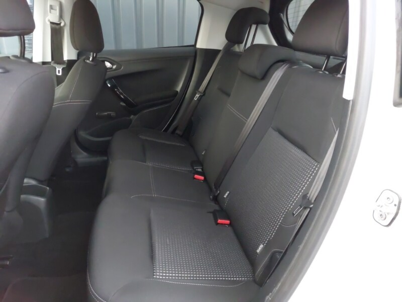 Used Peugeot 208 2018 for sale - 76556117: Photo 6