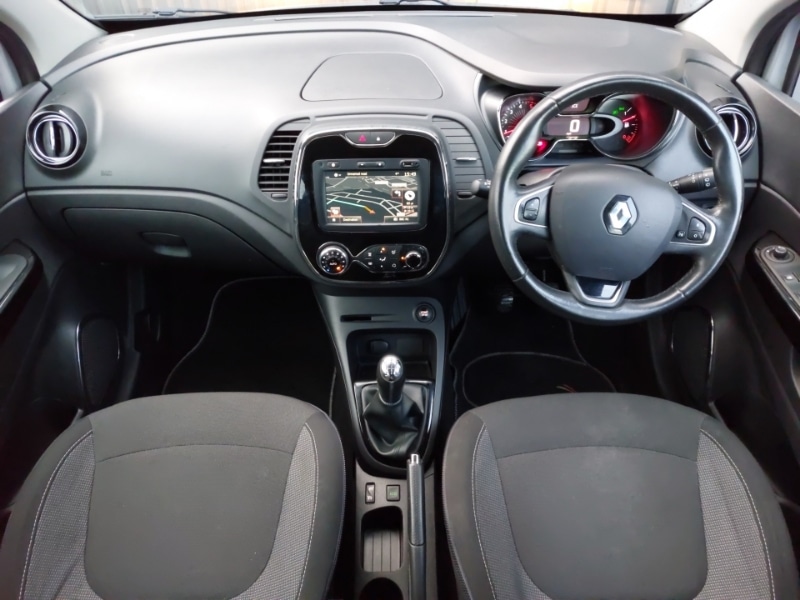 Used Renault Captur 2017 for sale - 77154939: Photo 2