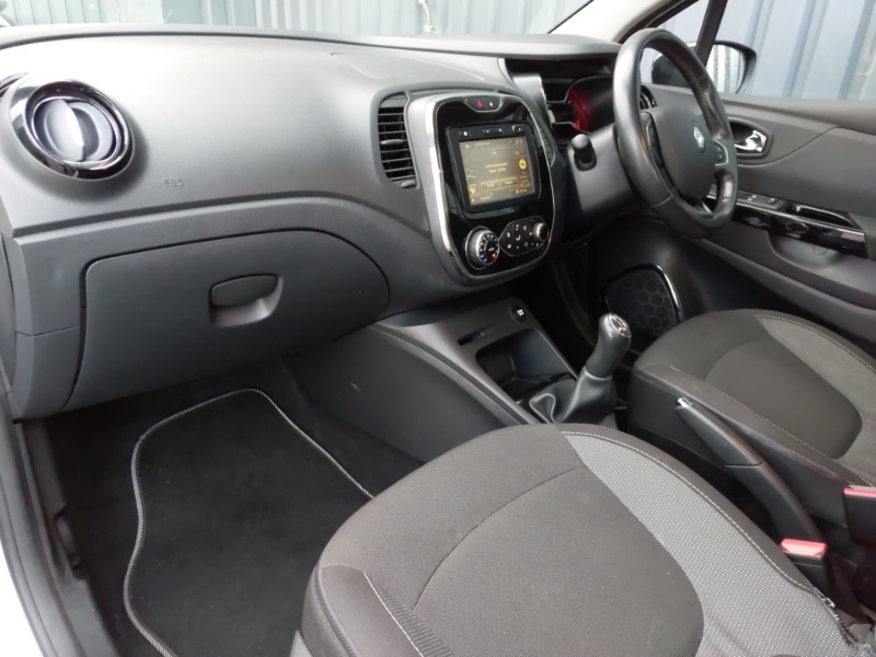 Used Renault Captur 2017 for sale - 77154939: Photo 5