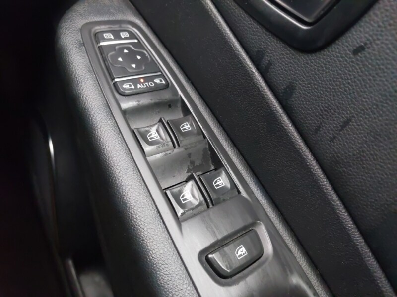 Used Renault Captur 2017 for sale - 78079695: Photo 12