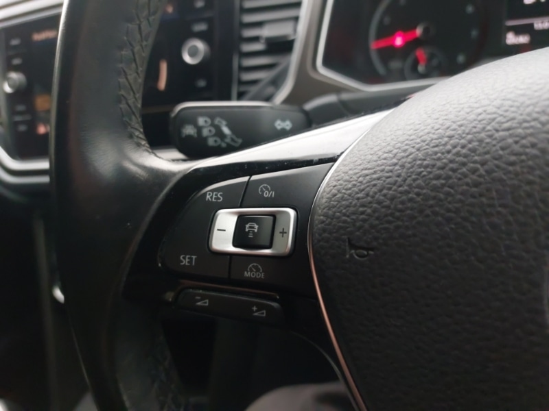 Used Volkswagen T-Roc 2018 for sale - 77767336: Photo 15