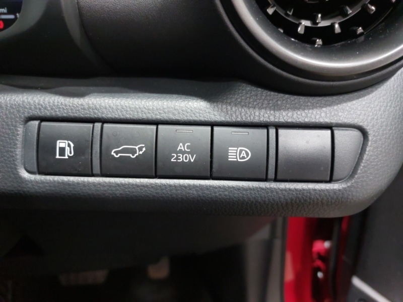 Used Toyota C-HR 2024 for sale - 77035005: Photo 18