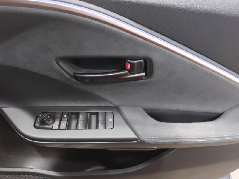 Used Toyota C-HR 2024 for sale - 77035005: Photo 19