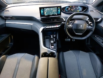 Used Peugeot 3008 2024 for sale - 76974939: Photo