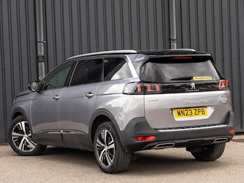Used Peugeot 5008 2023 for sale - 78647432: Photo