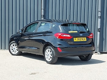 Used Ford Fiesta 2018 for sale - 79231578: Photo