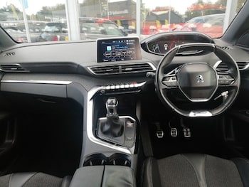 Used Peugeot 3008 2018 for sale - 78983941: Photo