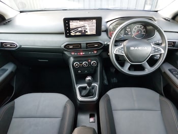 Used Dacia Sandero Stepway 2024 for sale - 76983347: Photo