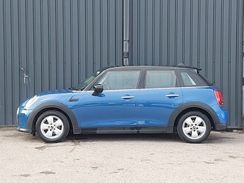 Used MINI Hatch 2022 for sale - 76387943: Photo