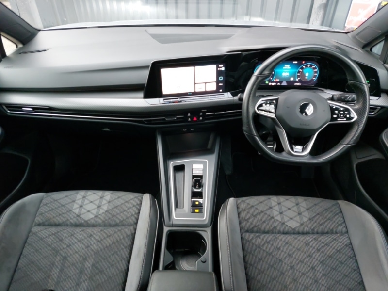 Used Volkswagen Golf 2020 for sale - 77605905: Photo 2