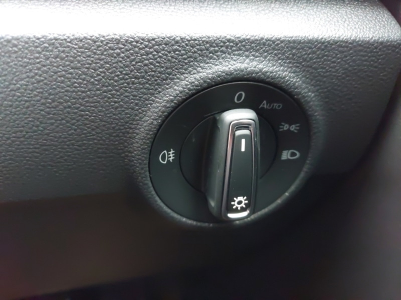 Used Volkswagen T-Roc 2025 for sale - 77141900: Photo 13