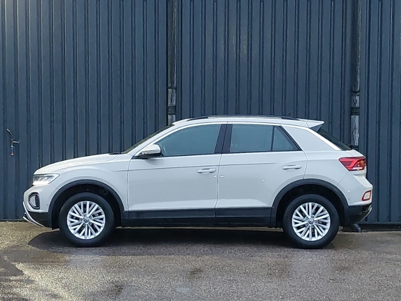 Used Volkswagen T-Roc 2023 for sale - 77119069: Photo 4