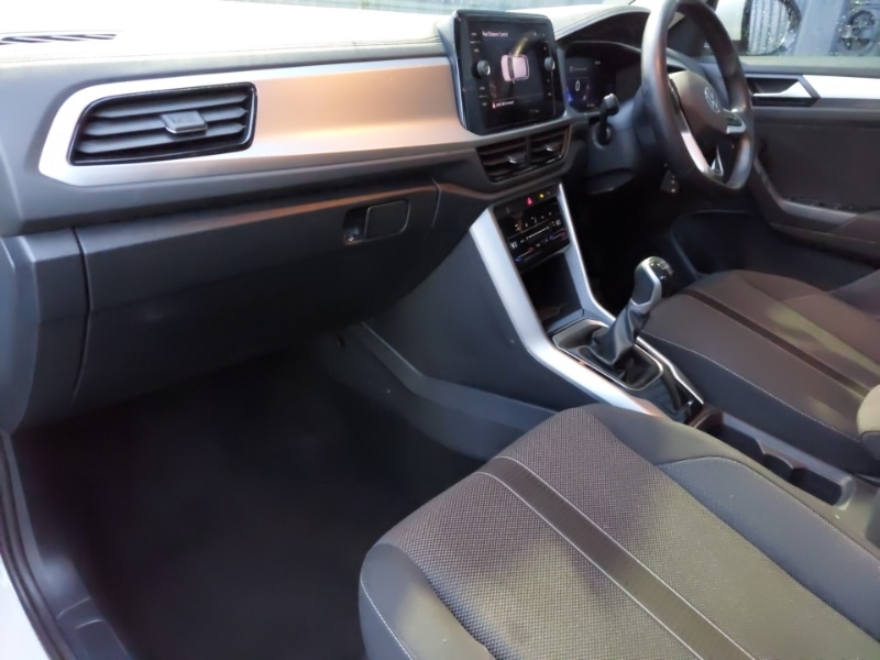 Used Volkswagen T-Roc 2023 for sale - 77119069: Photo 5