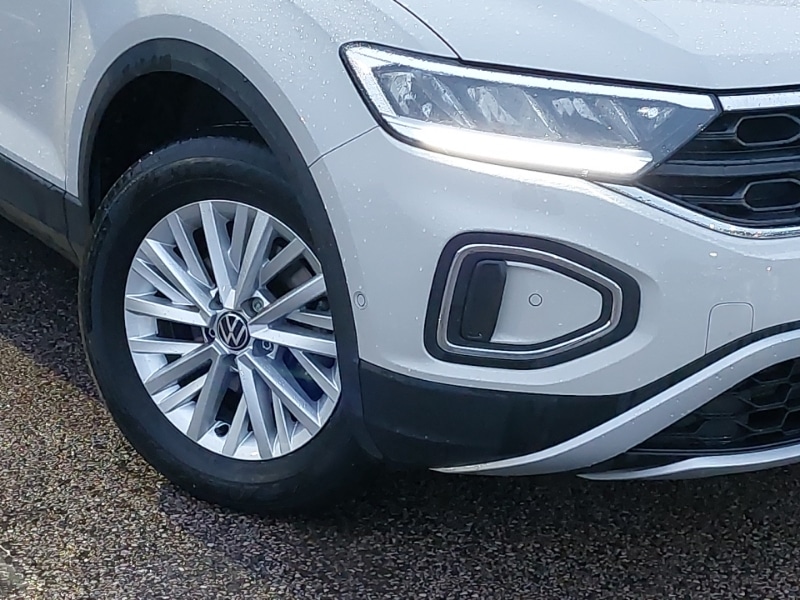 Used Volkswagen T-Roc 2023 for sale - 77119069: Photo 9