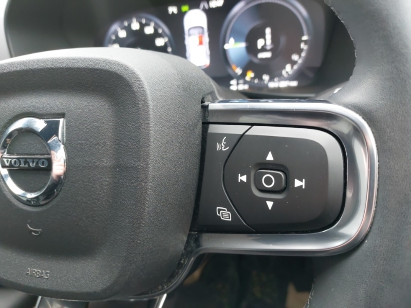 Used Volvo XC40 2022 for sale - 77062557: Photo 13