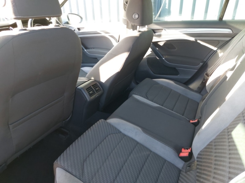 Used Volkswagen Golf 2019 for sale - 76602468: Photo 6