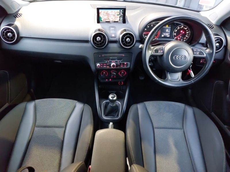 Used Audi A1 2018 for sale - 77635883: Photo 2