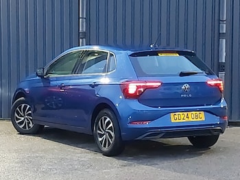 Used Volkswagen Polo 2024 for sale - 77183873: Photo