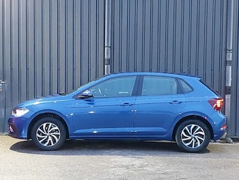 Used Volkswagen Polo 2024 for sale - 77183873: Photo