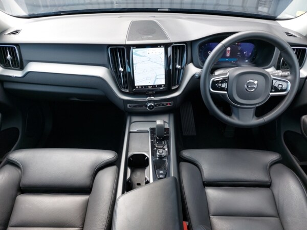 Used Volvo XC60 2023 for sale - 75000574: Photo 2