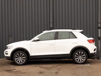 Used Volkswagen T-Roc 2019 for sale - 77197953: Photo