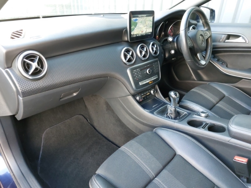 Used Mercedes-Benz A-Class 2018 for sale - 76393344: Photo 5