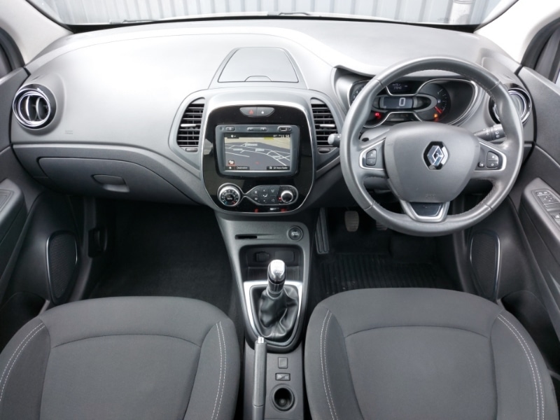 Used Renault Captur 2019 for sale - 76414796: Photo 2