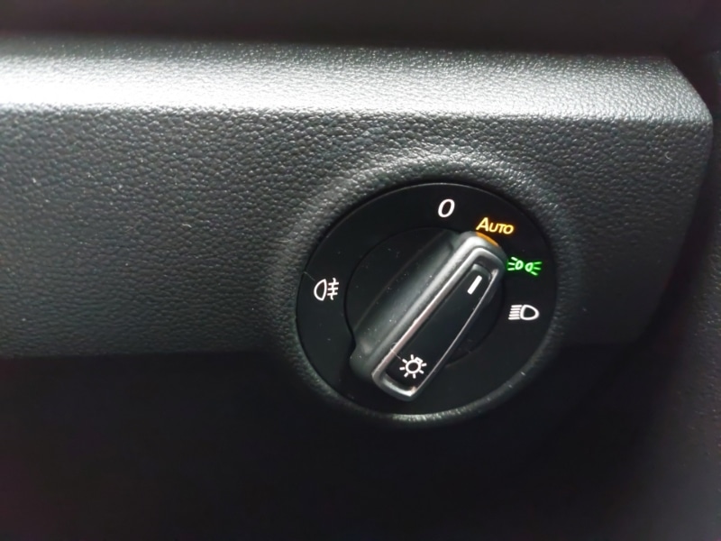 Used Volkswagen T-Roc 2018 for sale - 77251969: Photo 13