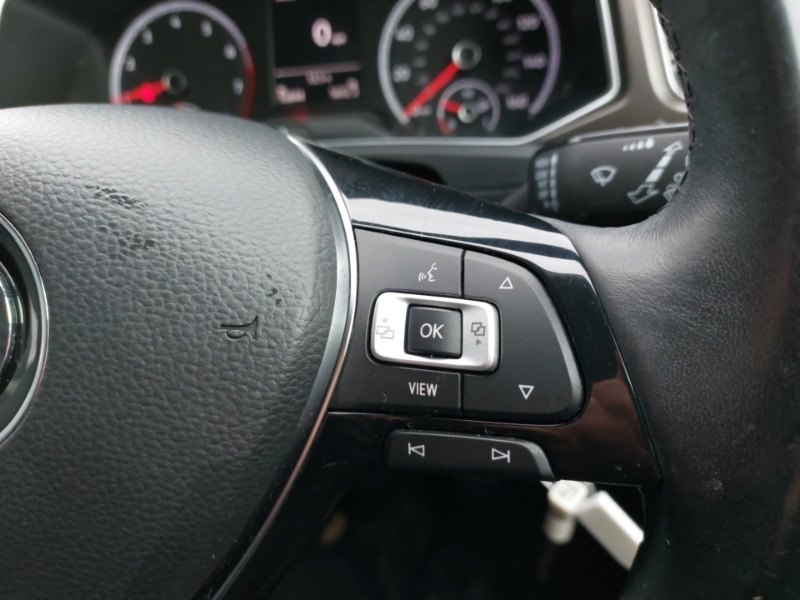 Used Volkswagen T-Roc 2018 for sale - 77251969: Photo 14