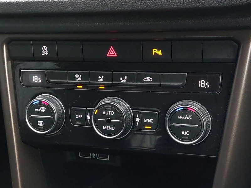 Used Volkswagen T-Roc 2018 for sale - 77251969: Photo 16