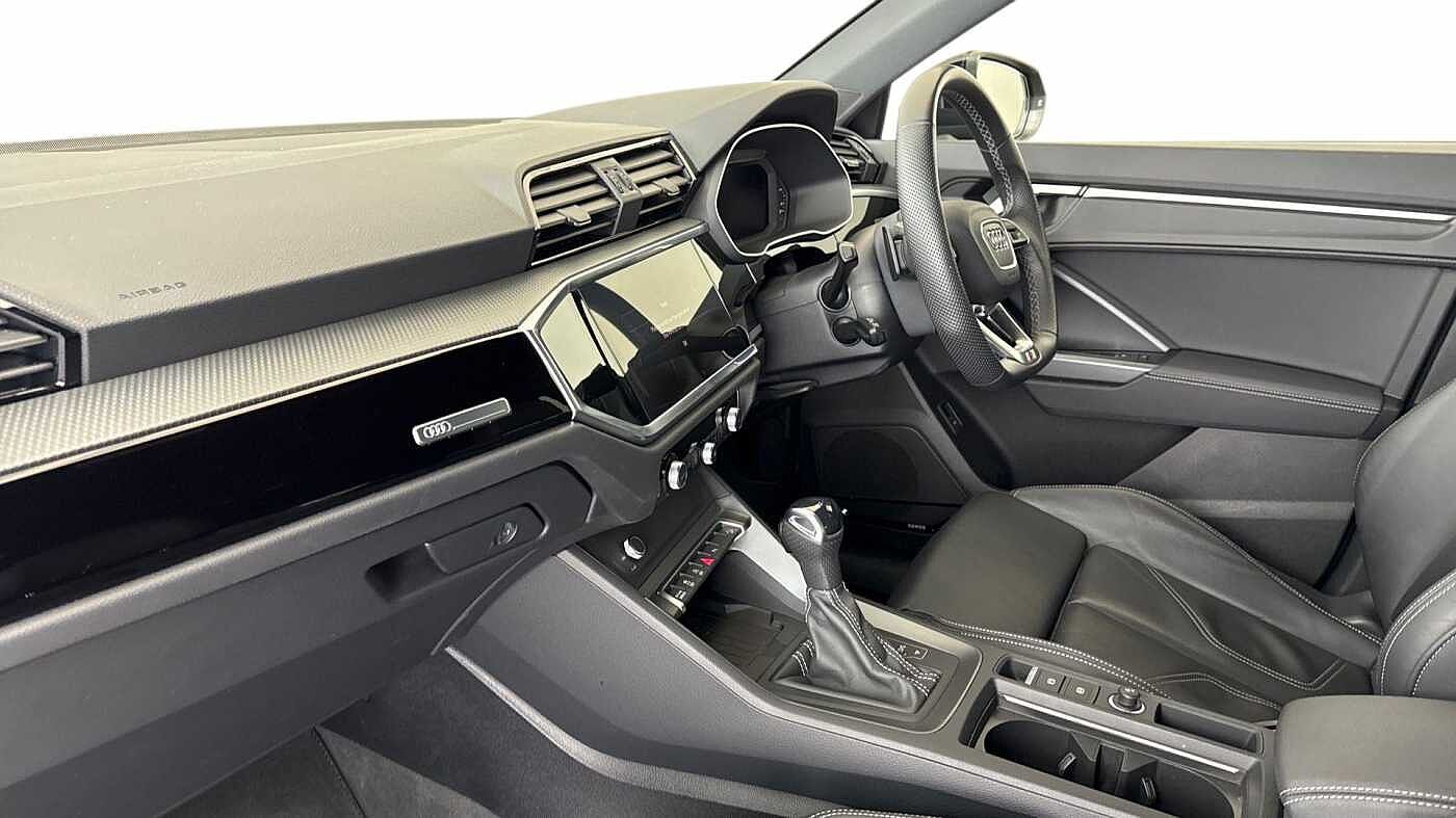 Used Audi Q3 2024 for sale - 77888090: Photo 2