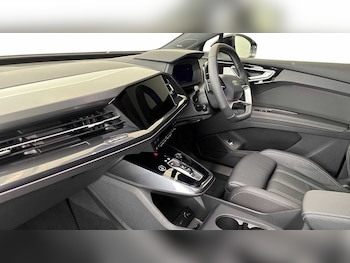 Used Audi Q4 e-tron 2025 for sale - 78344904: Photo