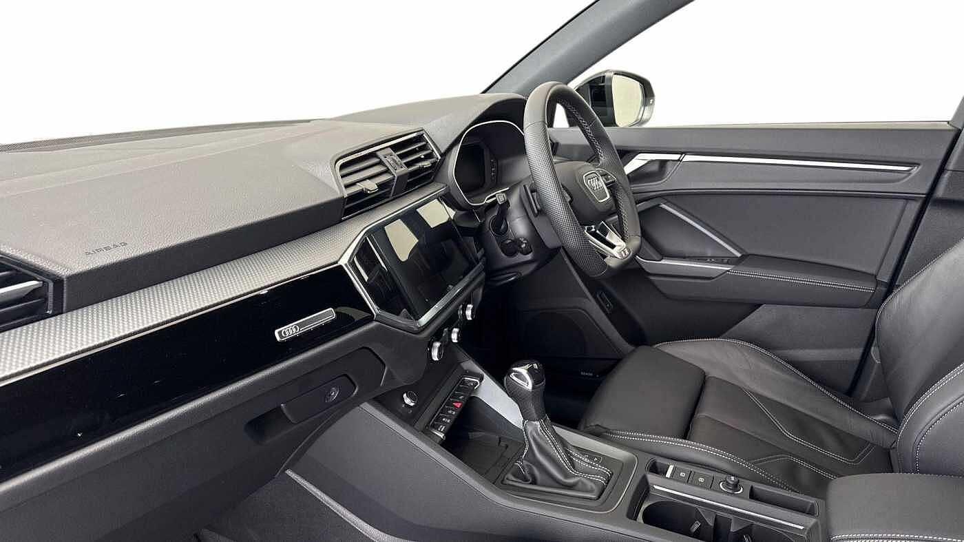 Used Audi Q3 2025 for sale - 76680714: Photo 2