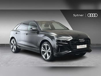 Audi - Q8