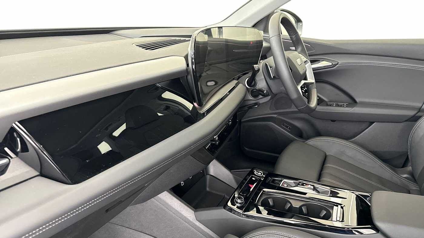 Used Audi Q6 e-tron 2025 for sale - 77068811: Photo 2