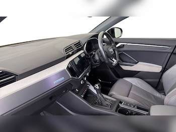 Used Audi Q3 2020 for sale - 78304634: Photo