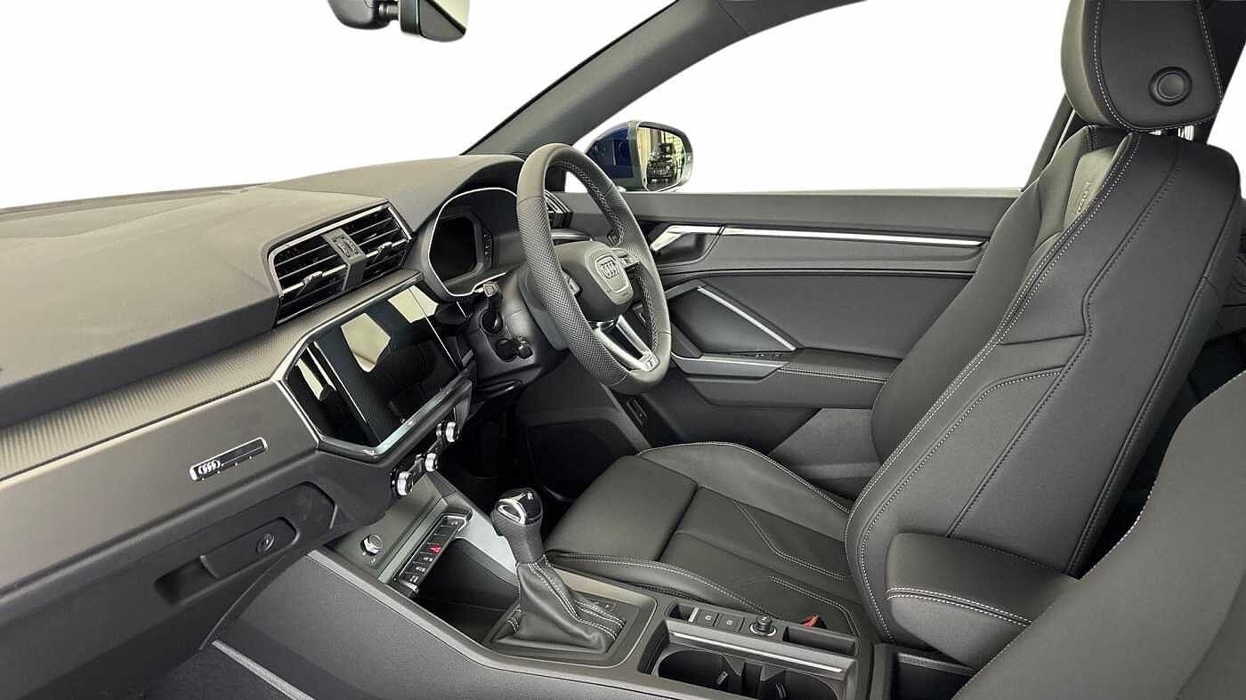 Used Audi Q3 2025 for sale - 78140410: Photo 2