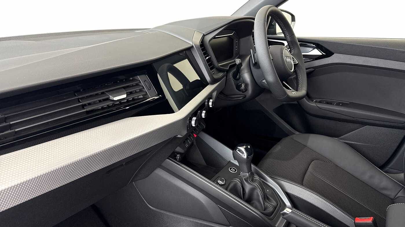 Used Audi A1 2025 for sale - 77122483: Photo 2