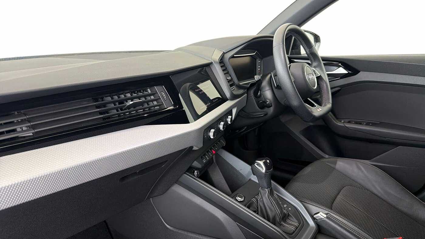 Used Audi A1 2022 for sale - 76675142: Photo 2