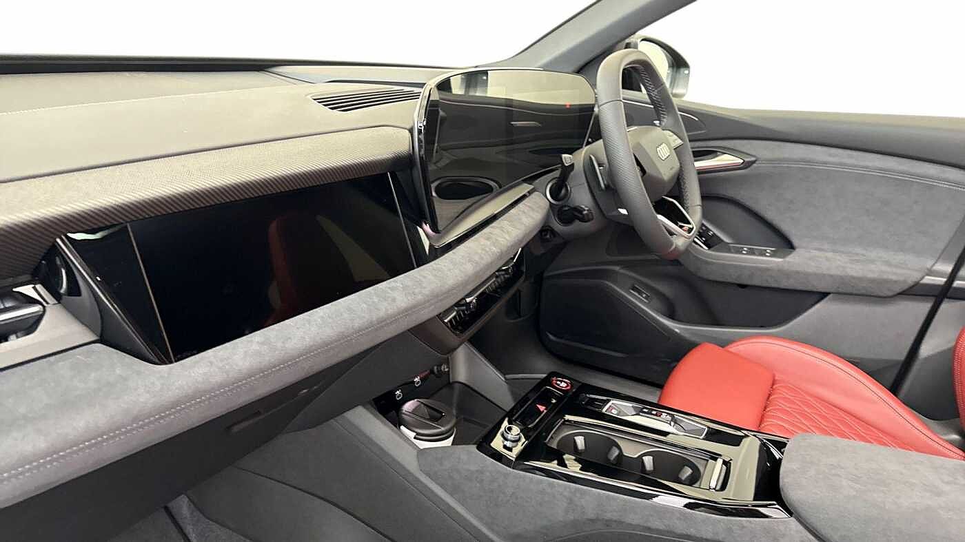 Used Audi Q6 e-tron 2026 for sale - 77974601: Photo 2