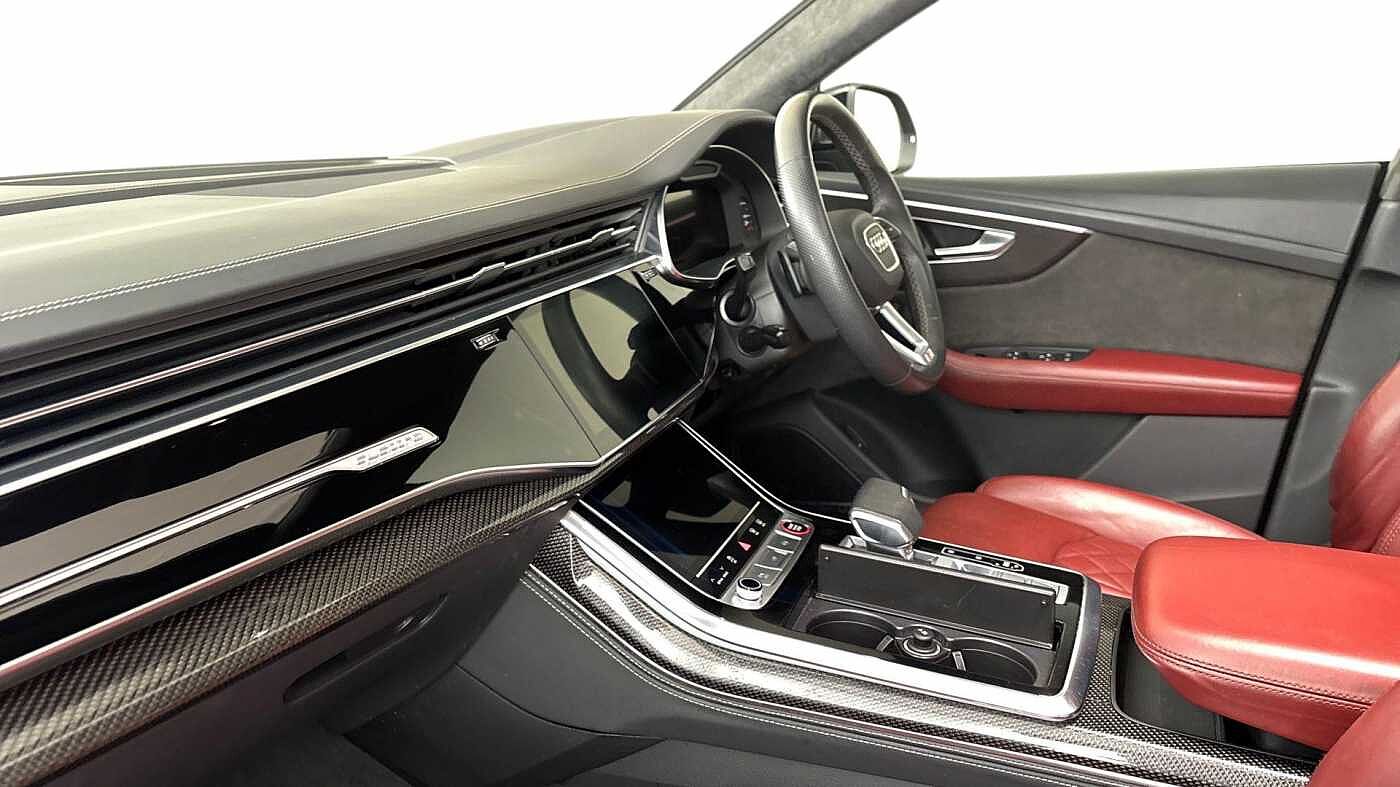 Used Audi Q8 2021 for sale - 76681356: Photo 2