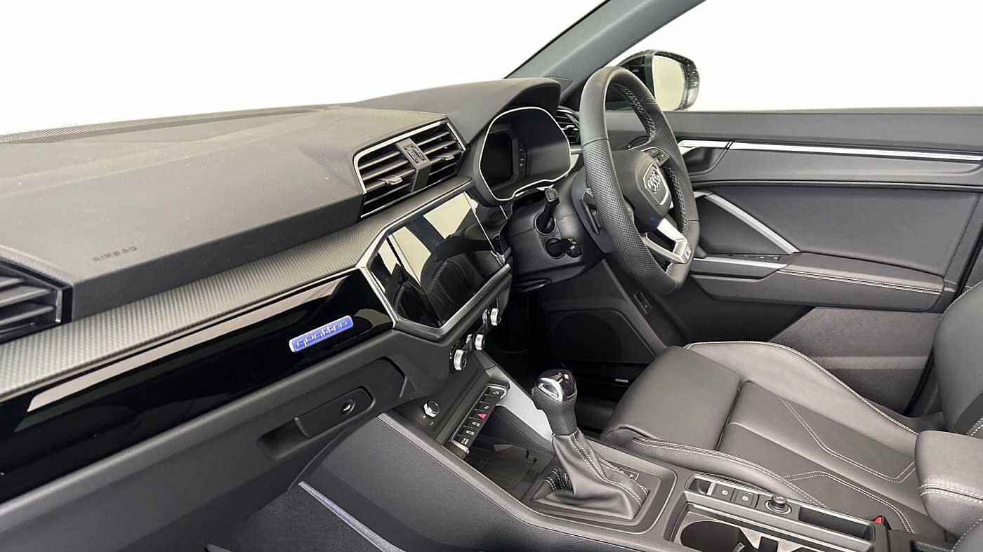 Used Audi Q3 2025 for sale - 76678061: Photo 2