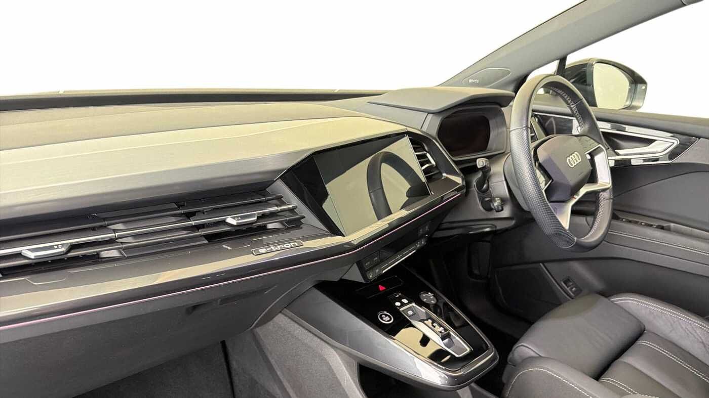 Used Audi Q4 e-tron 2022 for sale - 76673932: Photo 2