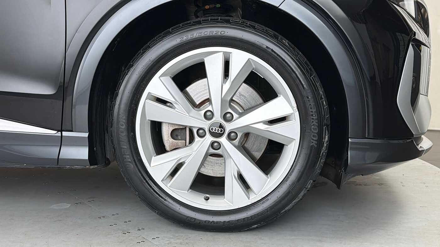 Used Audi Q4 e-tron 2022 for sale - 76673932: Photo 5