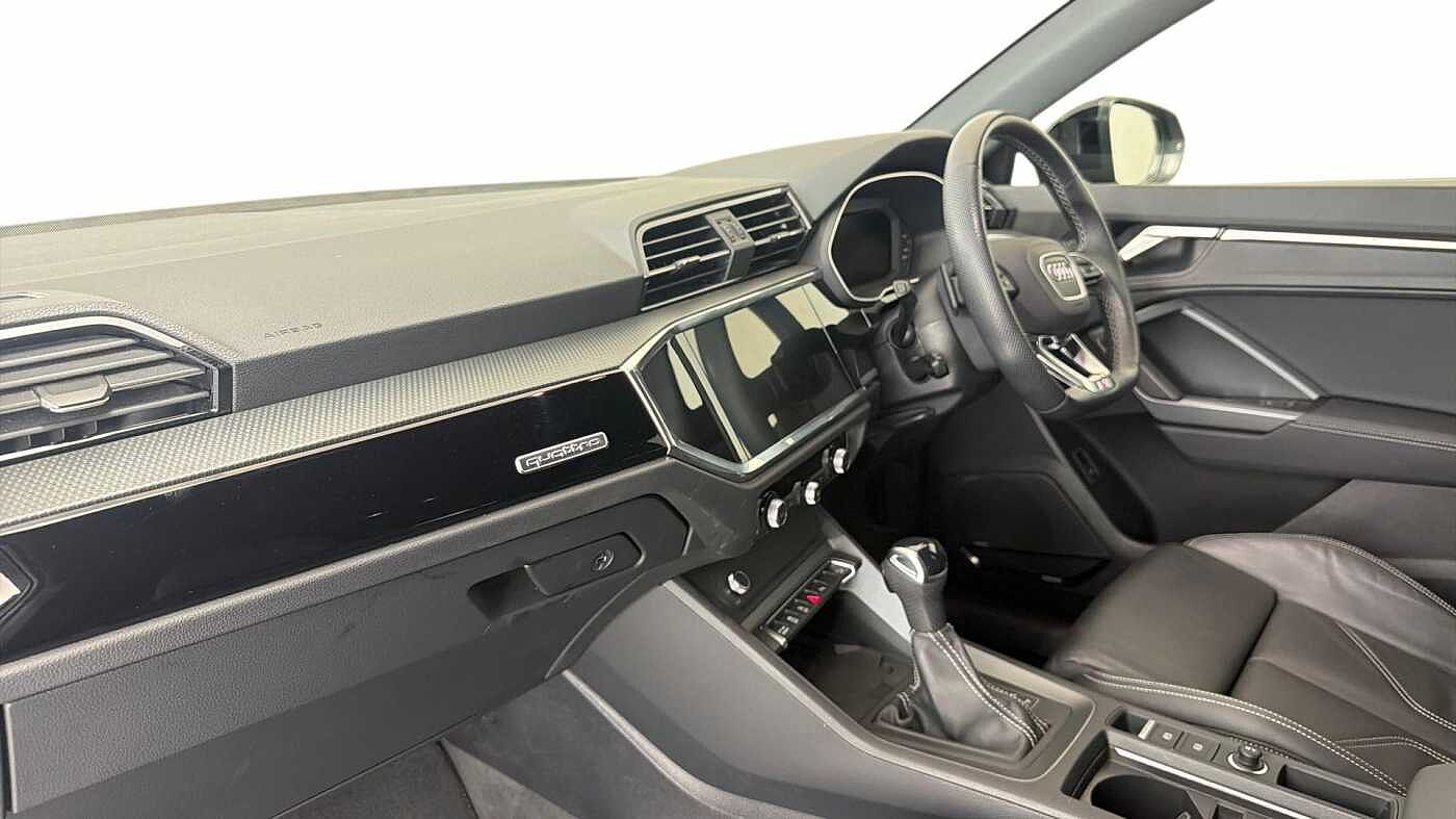 Used Audi Q3 2024 for sale - 76678265: Photo 2