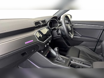 Used Audi Q3 2025 for sale - 77417438: Photo